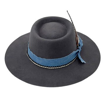 Gray Gambler Hat – Woven Band & Feather