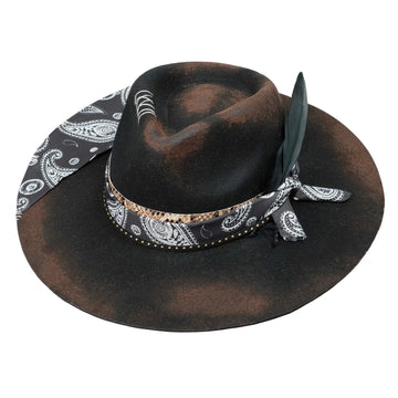 Minimal Felt Hat – Dark Base, Subtle Fire & Fabric Trim