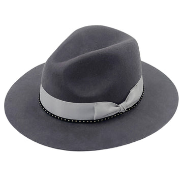 Gray Felt Hat – Minimalist Two-Tone Band