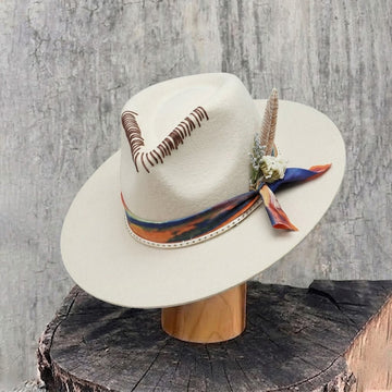 Teardrop Fedora - Off-White with Natural Dried Flower Bouquet