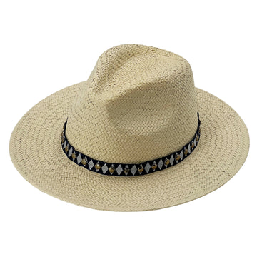 Beige Straw Hat – Woven Trim & Simple Clasp